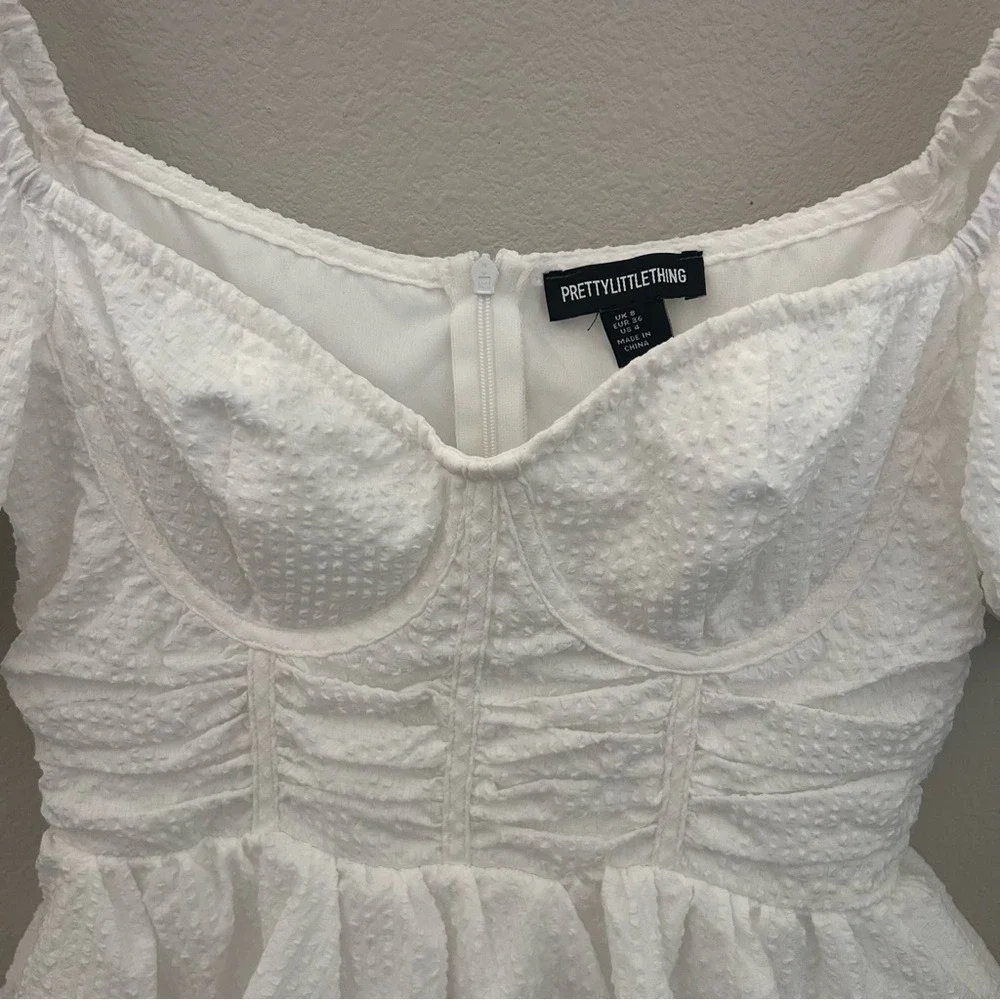 PrettyLittleThing Mini Dress Size 4‎ White Tiered Ruffle Puff Sleeve Corset